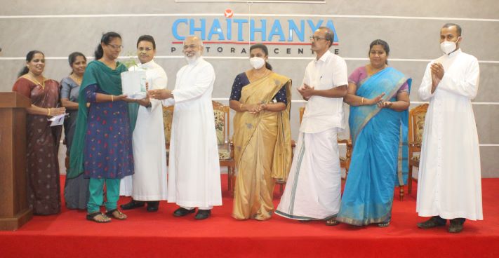 വിഷരഹിത പച്ചക്കറികളുടെ ഉല്‍പ്പാദനത്തോടൊപ്പം ഭക്ഷ്യസുരക്ഷിതത്വവും ഉറപ്പുവരുത്തുവാന്‍ അടുക്കളത്തോട്ടങ്ങള്‍ വഴിയൊരുക്കും – മാര്‍ മാത്യു മൂലക്കാട്ട്