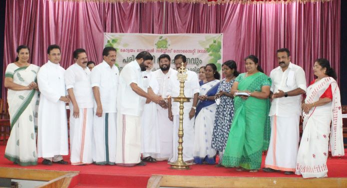 പരിസ്ഥിതി സംരക്ഷണത്തിന് മാലിന്യം വലിച്ചെറിയുന്ന സംസ്‌ക്കാരം ഉപേക്ഷിക്കേണ്ടത് അത്യന്താപേക്ഷിതം – മന്ത്രി വി.എന്‍. വാസവന്‍