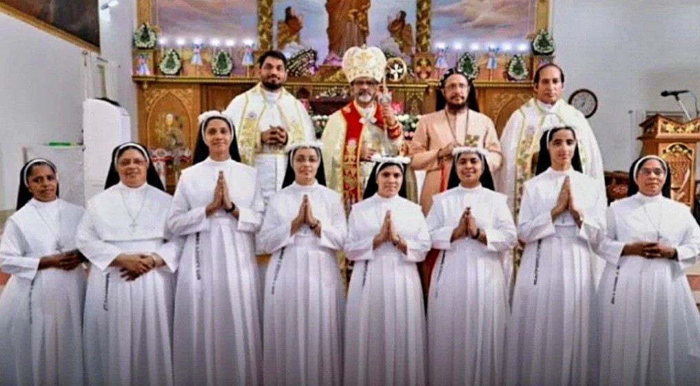 വിസിറ്റേഷന്‍ സന്യാസിനി സമൂഹം | നിത്യവ്രത വാഗ്ദാനം നടത്തി