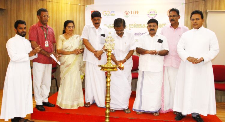 ഊര്‍ജ്ജ സംരക്ഷണത്തില്‍ വ്യക്തികള്‍ക്കും കുടുംബങ്ങള്‍ക്കും നിര്‍ണ്ണായക പങ്ക് വഹിക്കുവാന്‍ സാധിക്കും – തോമസ് ചാഴികാടന്‍ എം.പി