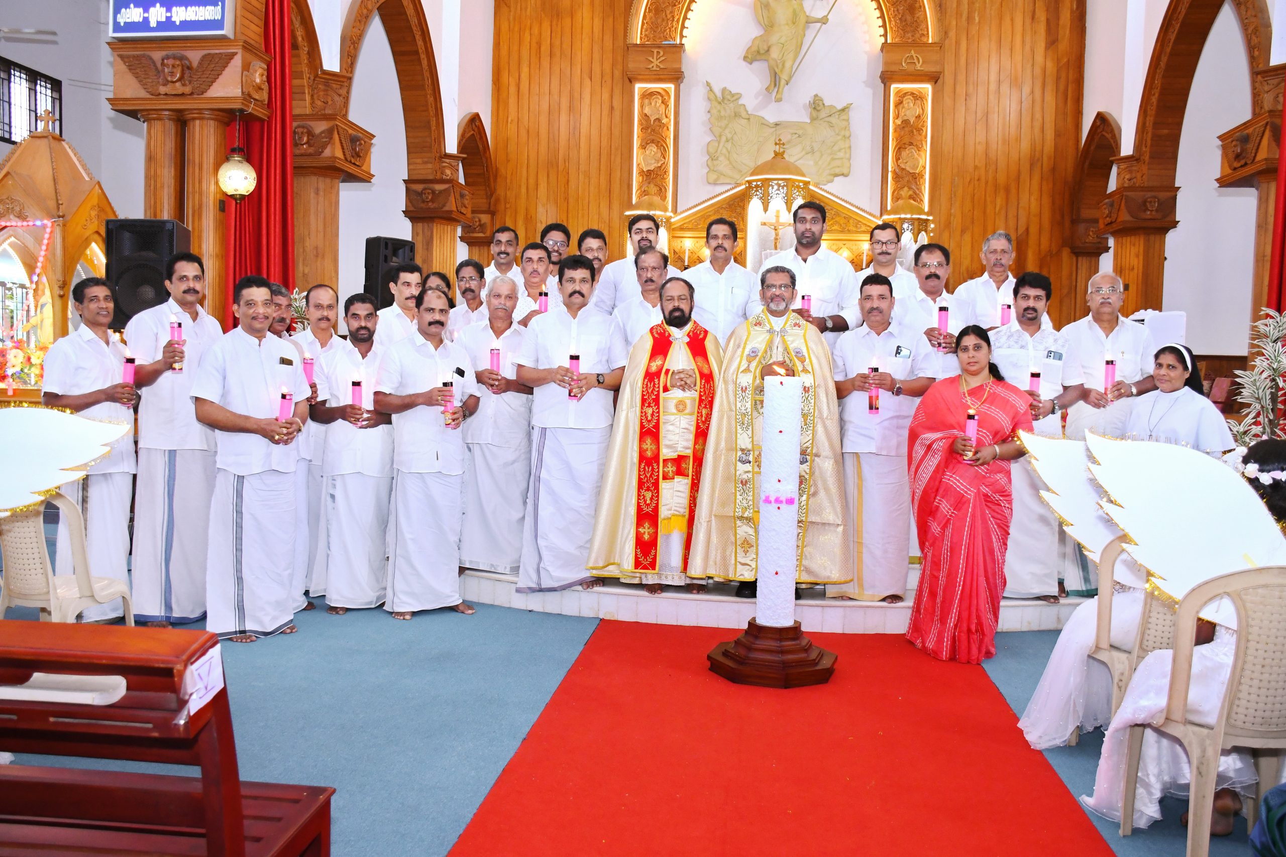 അരീക്കര സെന്റ്. റോക്കീസ് ക്നാനായ കത്തോലിക്ക ഇടവക ദേവാലയത്തിൽ ശതോത്തര രജത ജൂബിലി ആഘോഷങ്ങൾക്ക് തിരി തെളിഞ്ഞു.