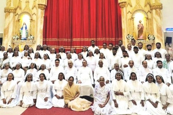 പുന്നത്തുറ പഴയപള്ളിയില്‍ ചതുർ ശതാബ്ദിയുടെ ഭാഗമായി സമർപ്പിത സംഗമം നടത്തപ്പെട്ടു