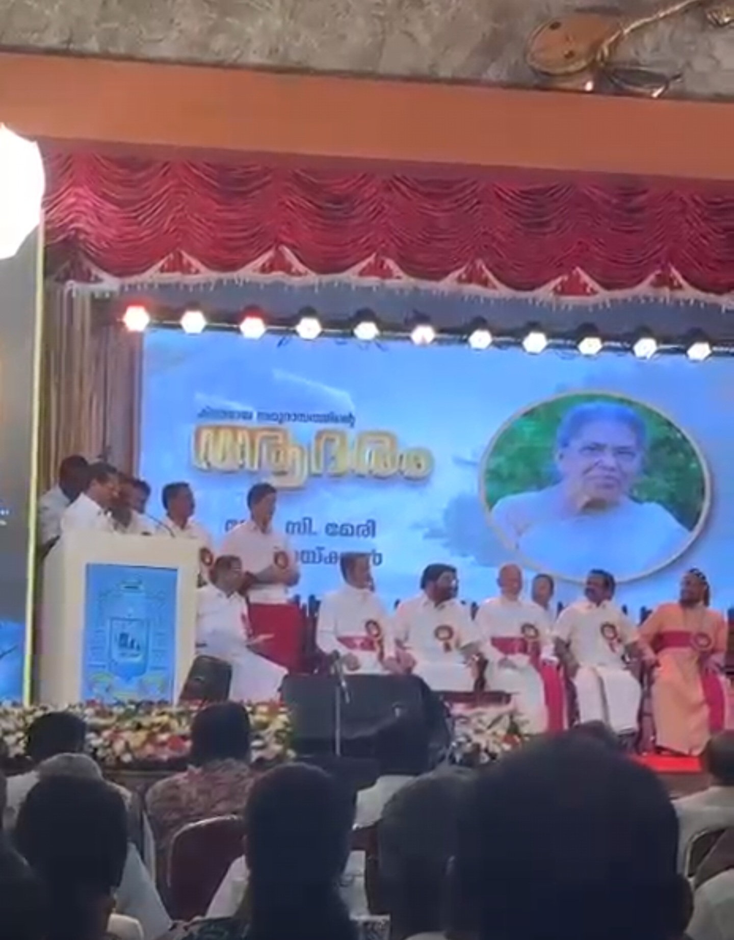 കോട്ടയം അതിരൂപതയുടെ വളർത്തമ്മ ഡോ.മേരി കളപ്പുരക്കലിന്  അതിരൂപതയുടെ സ്‌നേഹാദരം