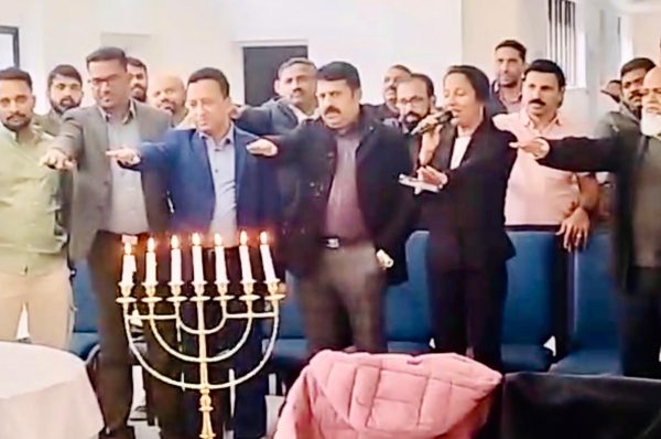 ക്നായിത്തൊമ്മൻ്റെ ഓർമ്മകളിൽ ദീപ്തമായ പുതിയ ഭരണസമിതിയുടെ ആദ്യ നാഷണൽ കൗൺസിലിന് വേദിയായി UKKCA ആസ്ഥാന മന്ദിരം